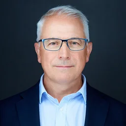 Nagy Tibor forgalomszervezési szakoktató, MODELLO Intézet